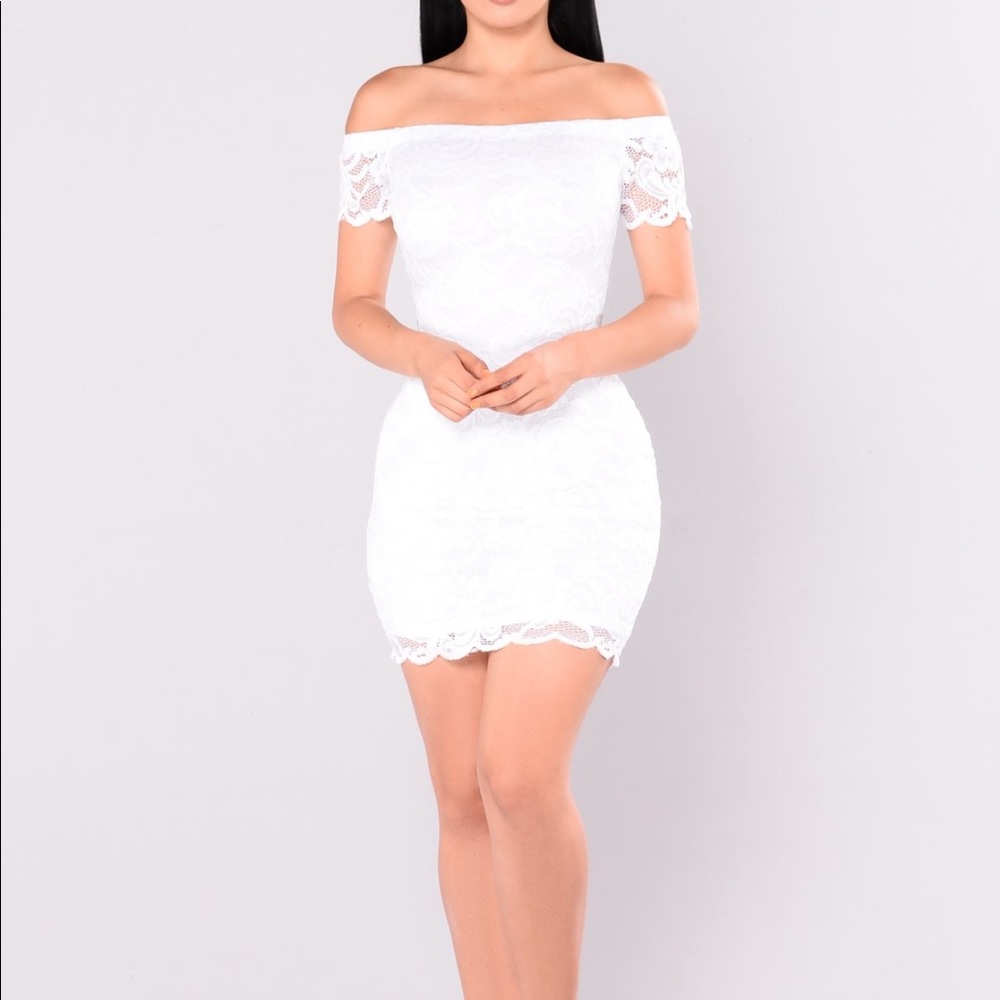 FriendZone lace dress- in BLACK